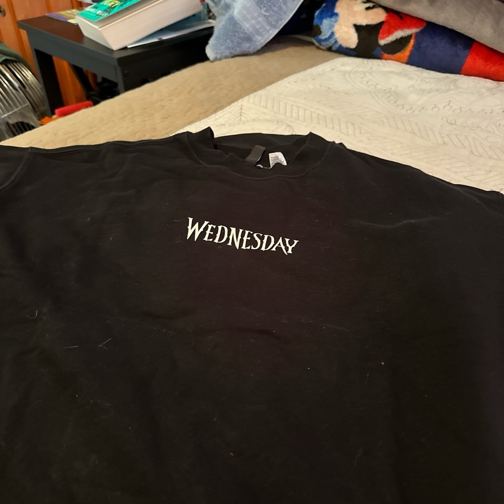 H&M Black Short Sleeve Tee with Graphic Print